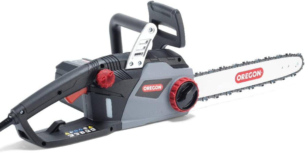 Test de la tronçonneuse électrique oregon CS1400 : puissance et précision
