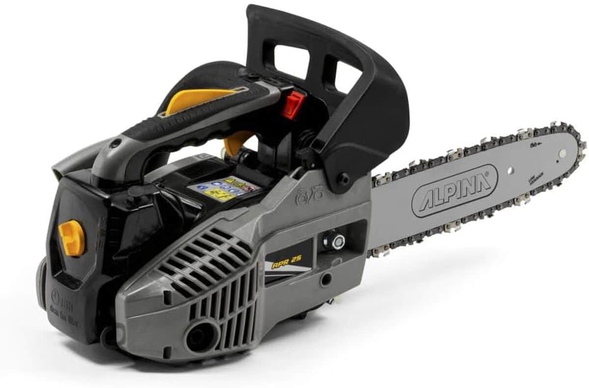 Test tronçonneuse Alpina APR 25 : puissance et précision au rendez-vous