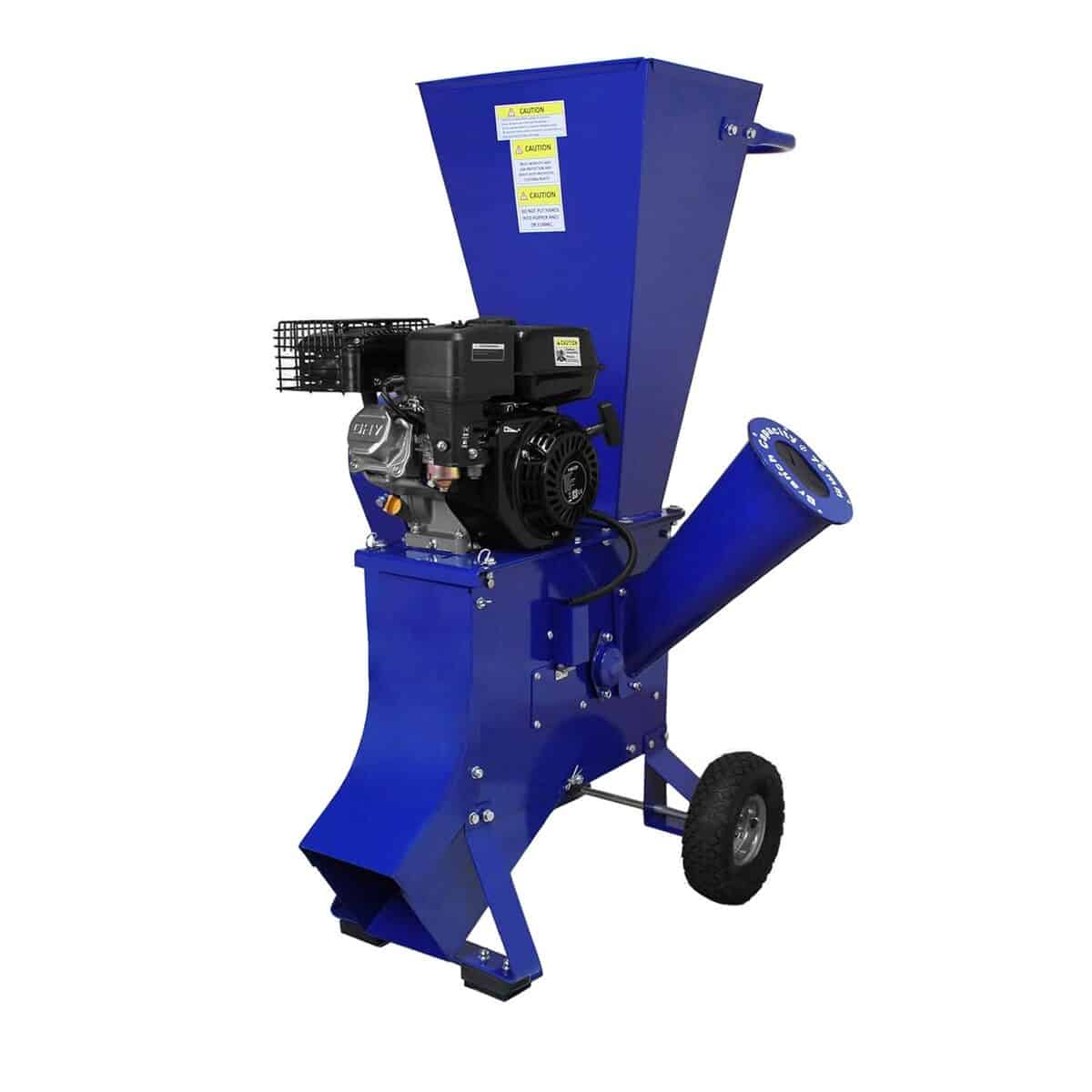 Test déchiqueteuse de bois 7CV moteur essence : efficacité et puissance