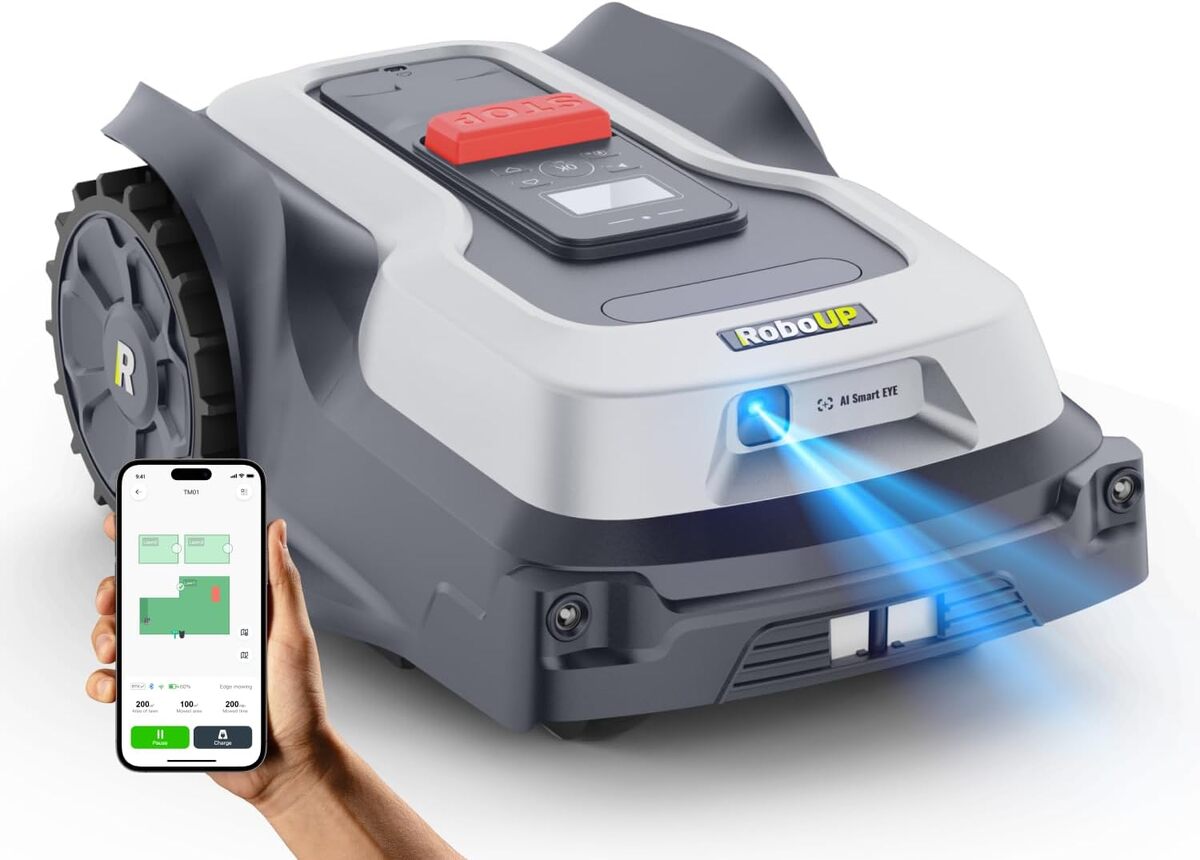 Test du robot tondeuse RoboUP T600 : efficacité et technologie