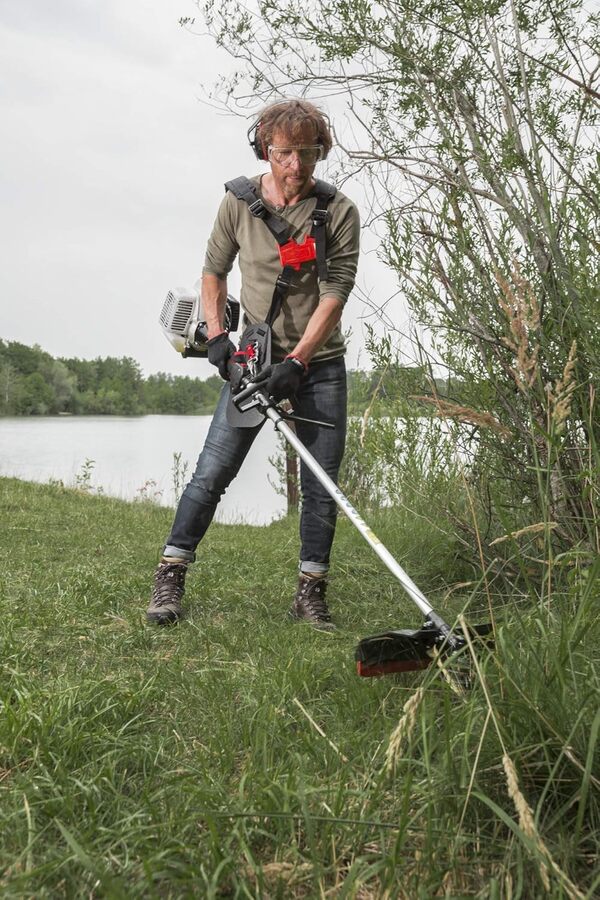 AL-KO débroussailleuse thermique BC 400 L Comfort, à essence 39,8 cm³ puissance 1,25 kW, poignée 