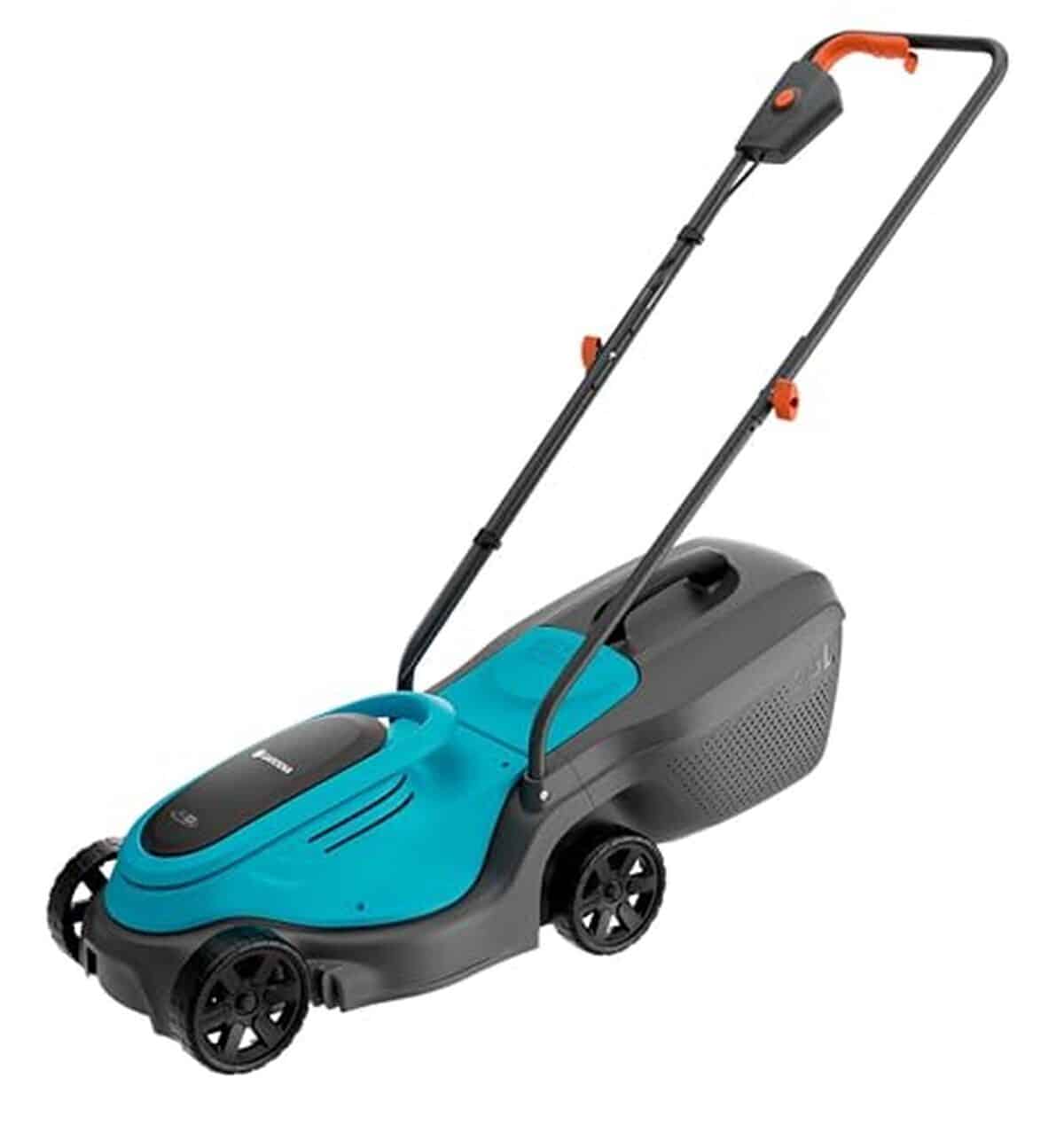 Test de la tondeuse Gardena EasyMax 30/18V : compacte et idéale pour petits jardins